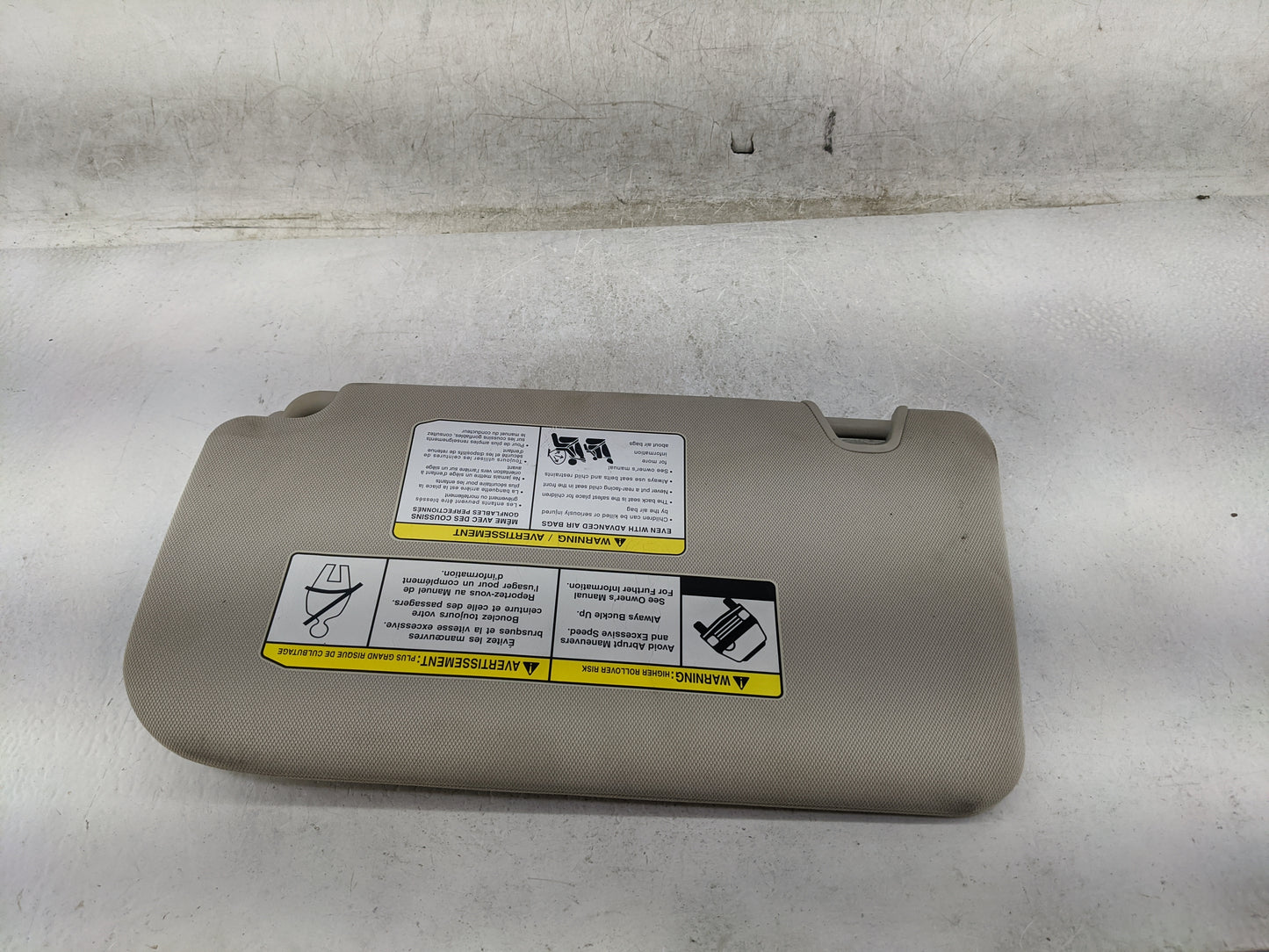 2014-2017 Nissan Rogue Sun Visor Shade Replacement Passenger Right Mirror Fits Fits 2014 2015 2016 2017 OEM Used Auto Parts