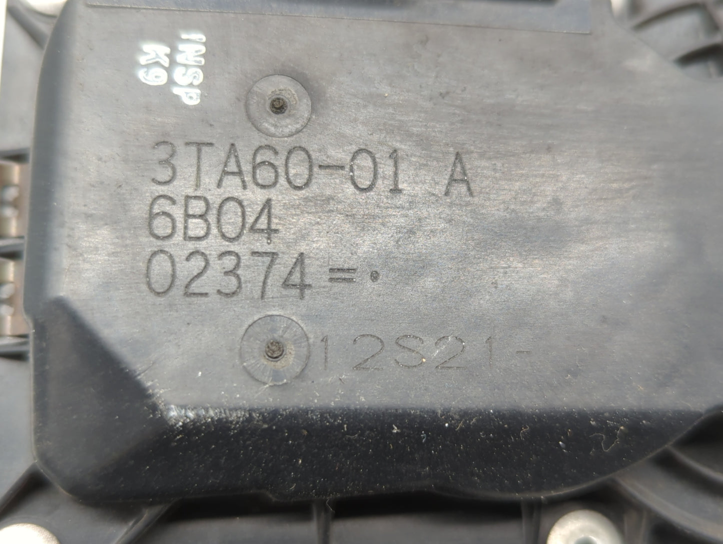 2014-2019 Nissan Rogue Throttle Body P/N:3TA60-01 C 3TA60-01 B, 3TA60-01 A Fits Fits 2013 2014 2015 2016 2017 2018 2019 OEM