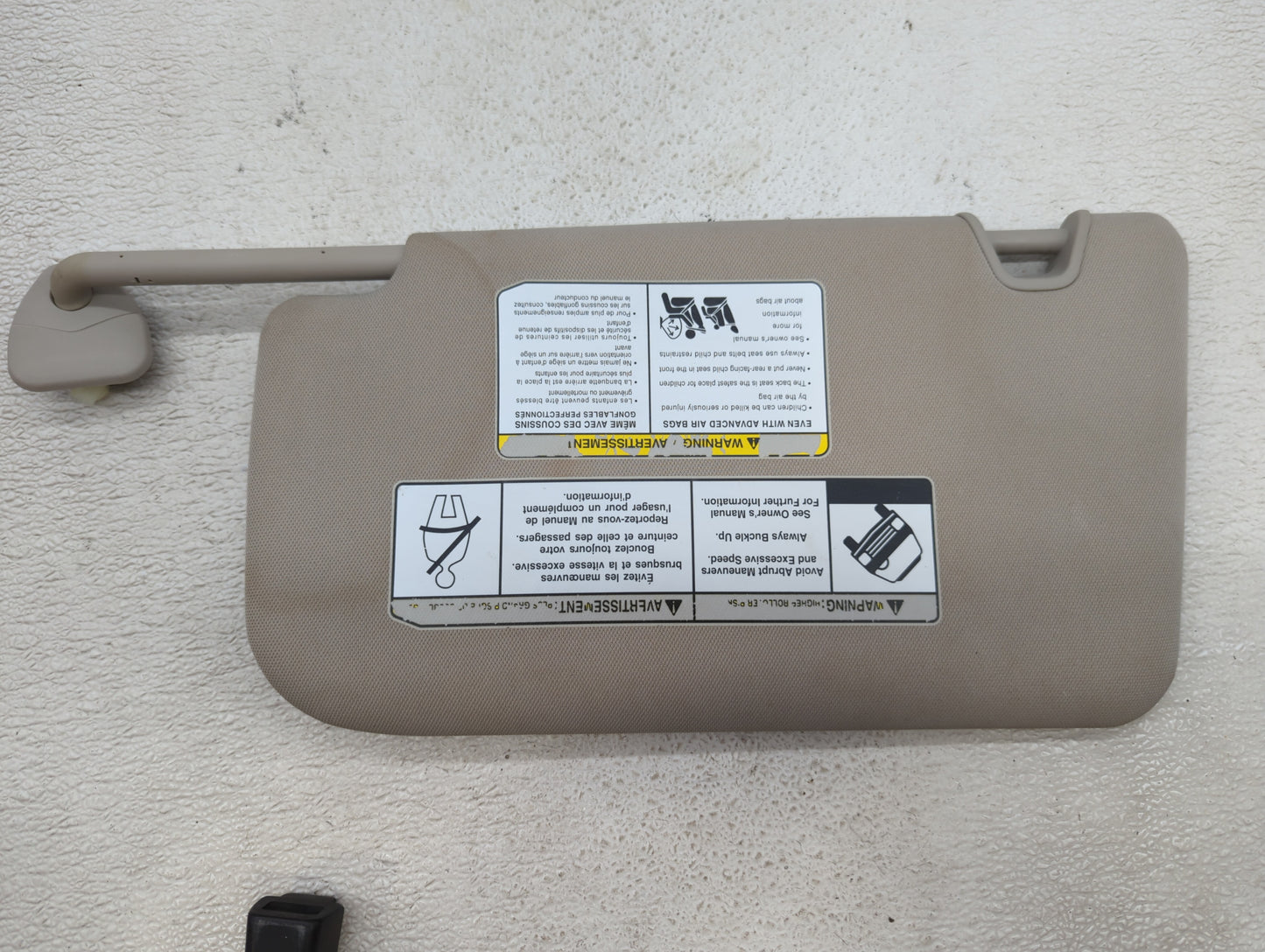 2014-2017 Nissan Rogue Sun Visor Shade Replacement Passenger Right Mirror Fits Fits 2014 2015 2016 2017 OEM Used Auto Parts
