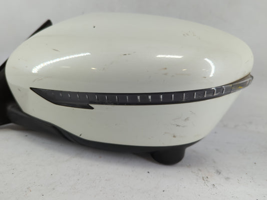 2016 Nissan Rogue Driver Side View Mirror - Left Door Mirror OEM Used