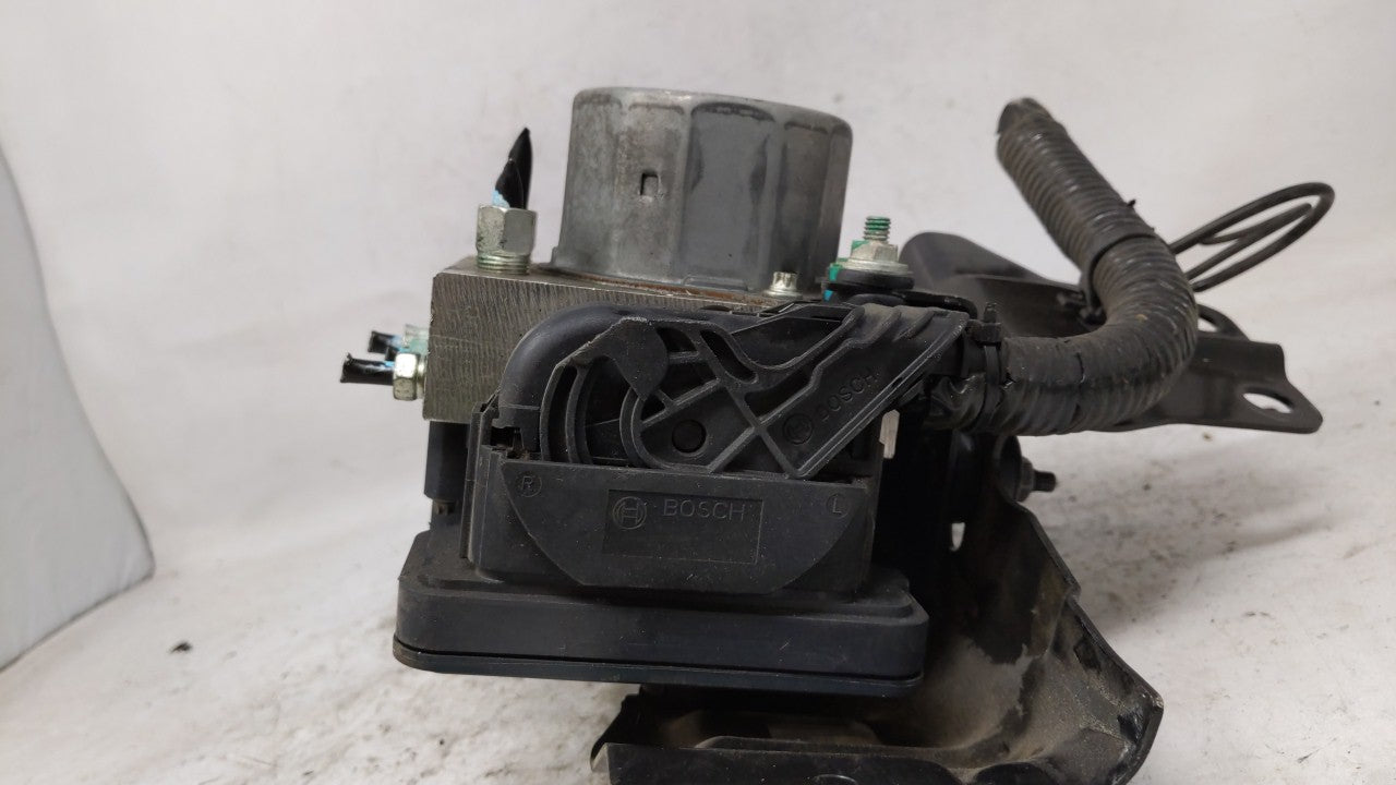 2015-2016 Nissan Rogue ABS Pump Control Module Replacement P/N:47660 5HA0A Fits Fits 2015 2016 OEM Used Auto Parts - Oemused