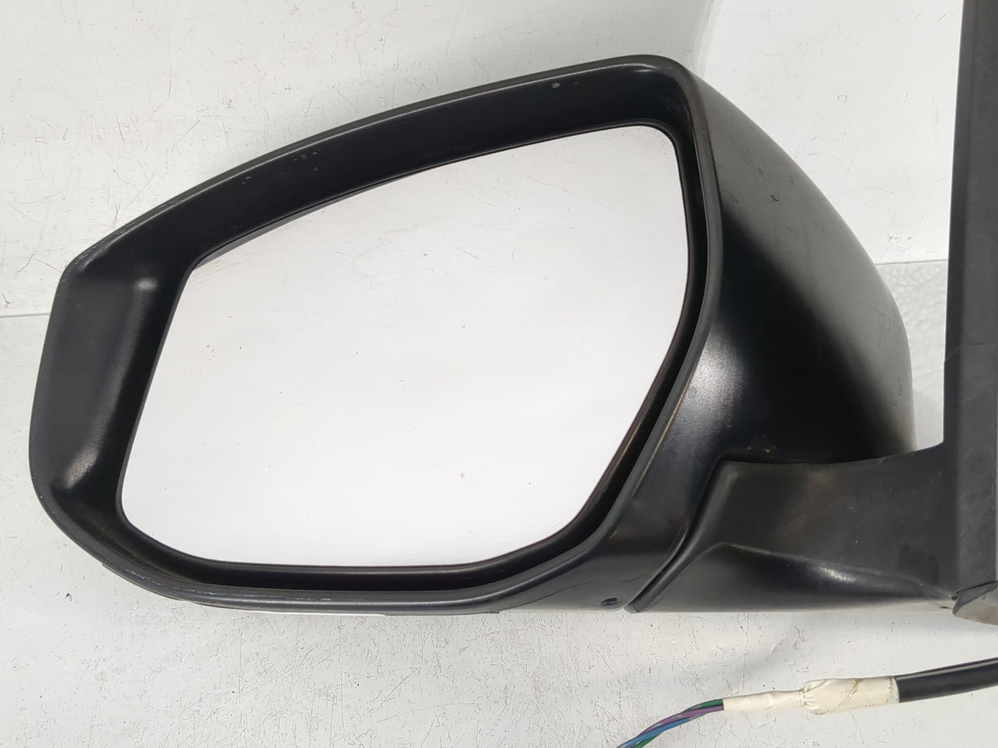 2016-2019 Nissan Sentra Driver Side View Mirror - Left Door Mirror OEM Used - Oemusedautoparts1.com