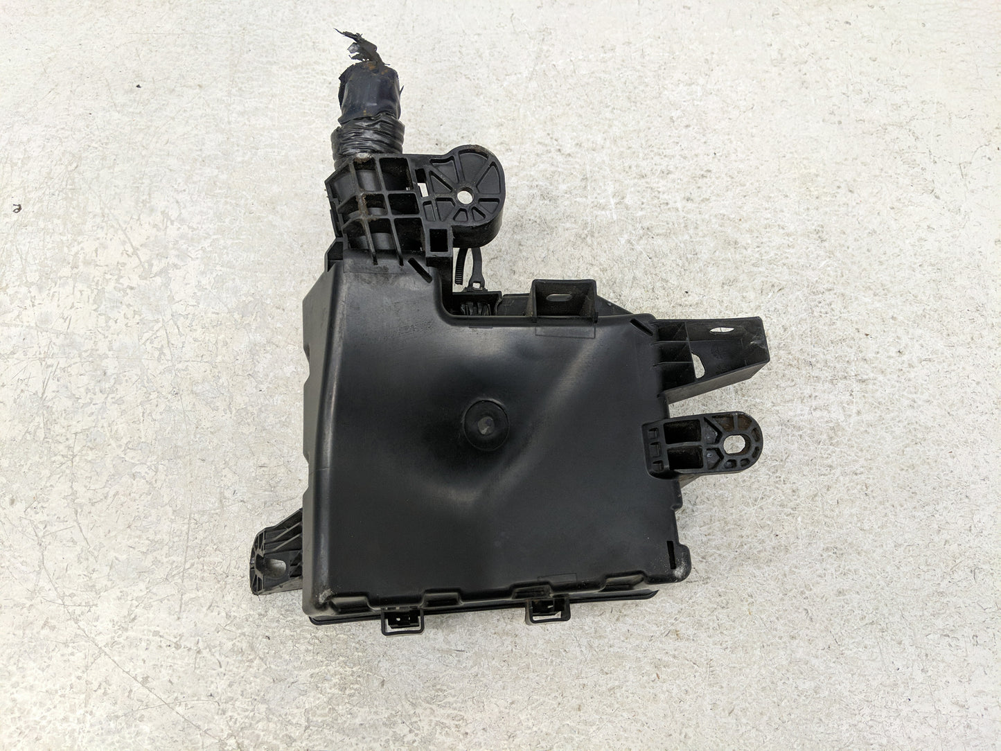 2013-2019 Nissan Sentra Fusebox Fuse Box Panel Relay Module Fits Fits 2013 2014 2015 2016 2017 2018 2019 OEM Used Auto Parts