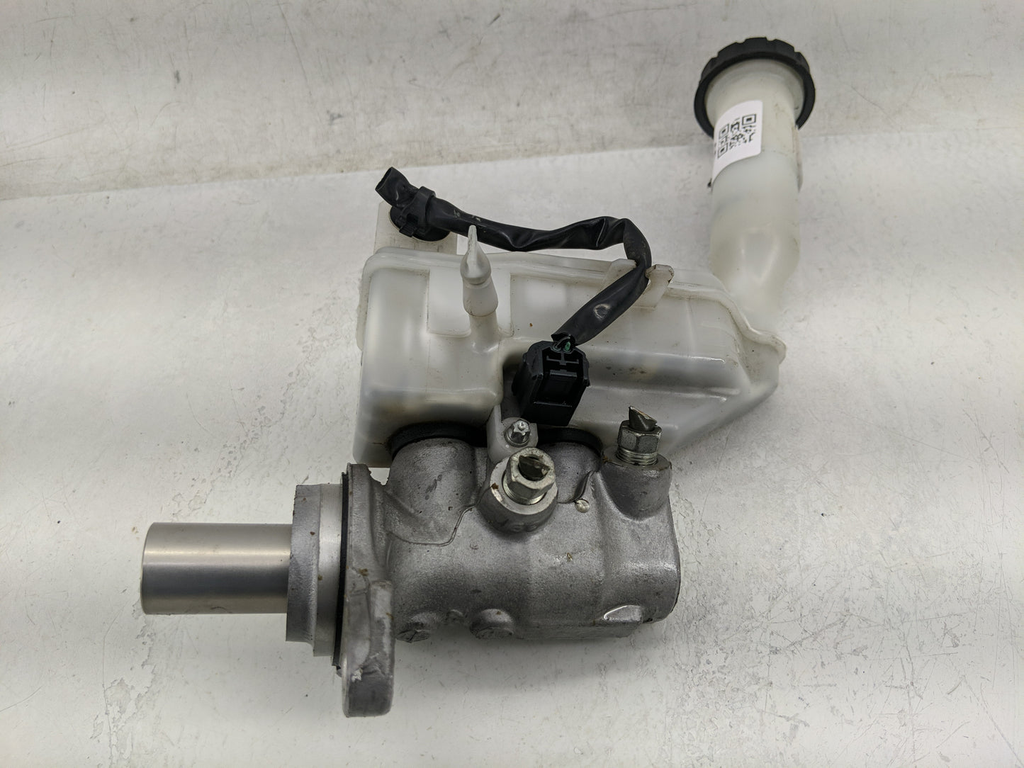 2013-2019 Nissan Sentra Brake Master Cylinder 1311478 - Oemusedautoparts1.com