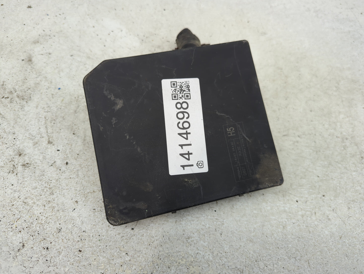 2013-2019 Nissan Sentra Fusebox Fuse Box Panel Relay Module Fits Fits 2013 2014 2015 2016 2017 2018 2019 OEM Used Auto Parts