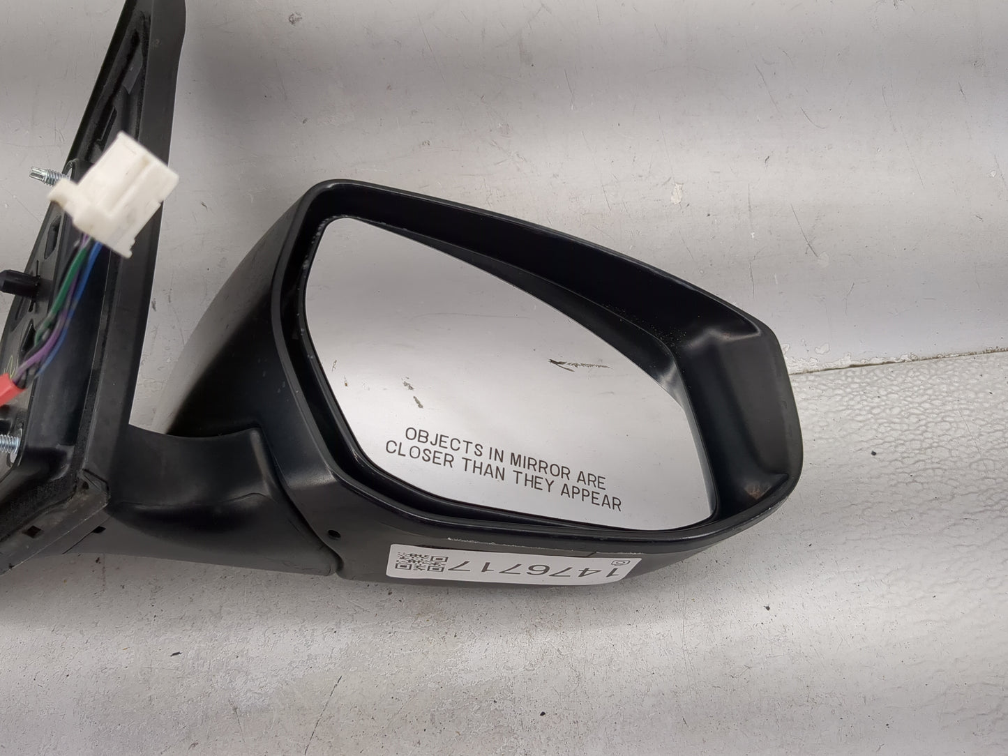 2016-2019 Nissan Sentra Passenger Side View Mirror - Right Door Mirror OEM Used - Oemusedautoparts1.com