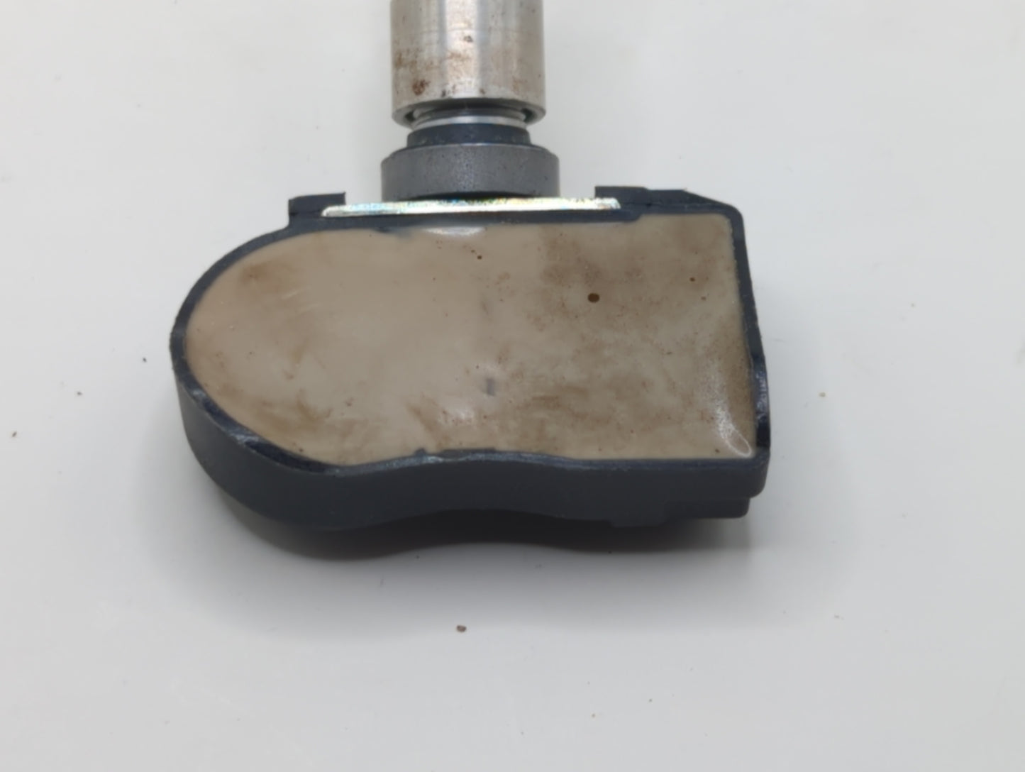2016 Nissan Sentra Tire Pressure Monitoring System Sensor Tpms - Oemusedautoparts1.com