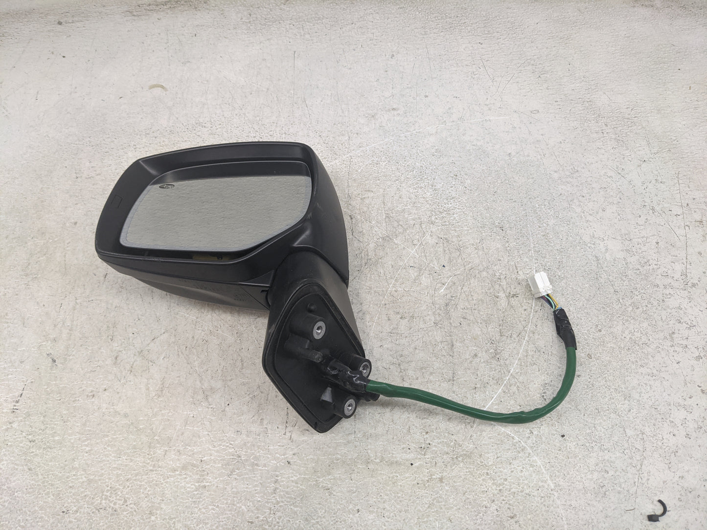 2016 Subaru Forester Driver Side View Mirror - Left Door Mirror OEM Used - Oemusedautoparts1.com