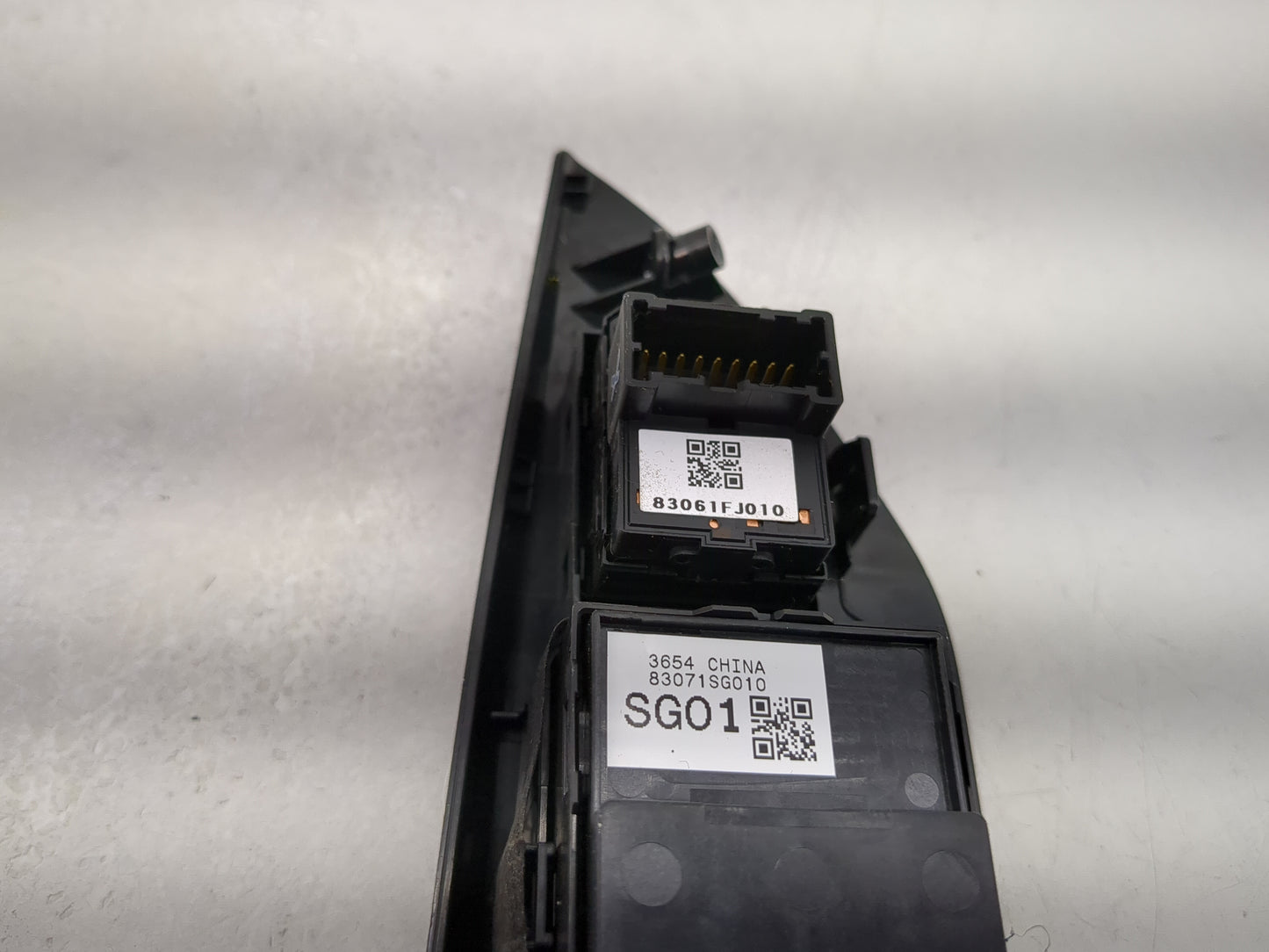 2016 Subaru Forester Master Power Window Switch Replacement Driver Side Left P/N:83071SG010 Fits OEM Used Auto Parts - Oemus