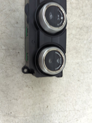 2016 Subaru Forester Climate Control Module Temperature AC/Heater Replacement P/N:72311SG511 T46865A Fits OEM Used Auto Parts