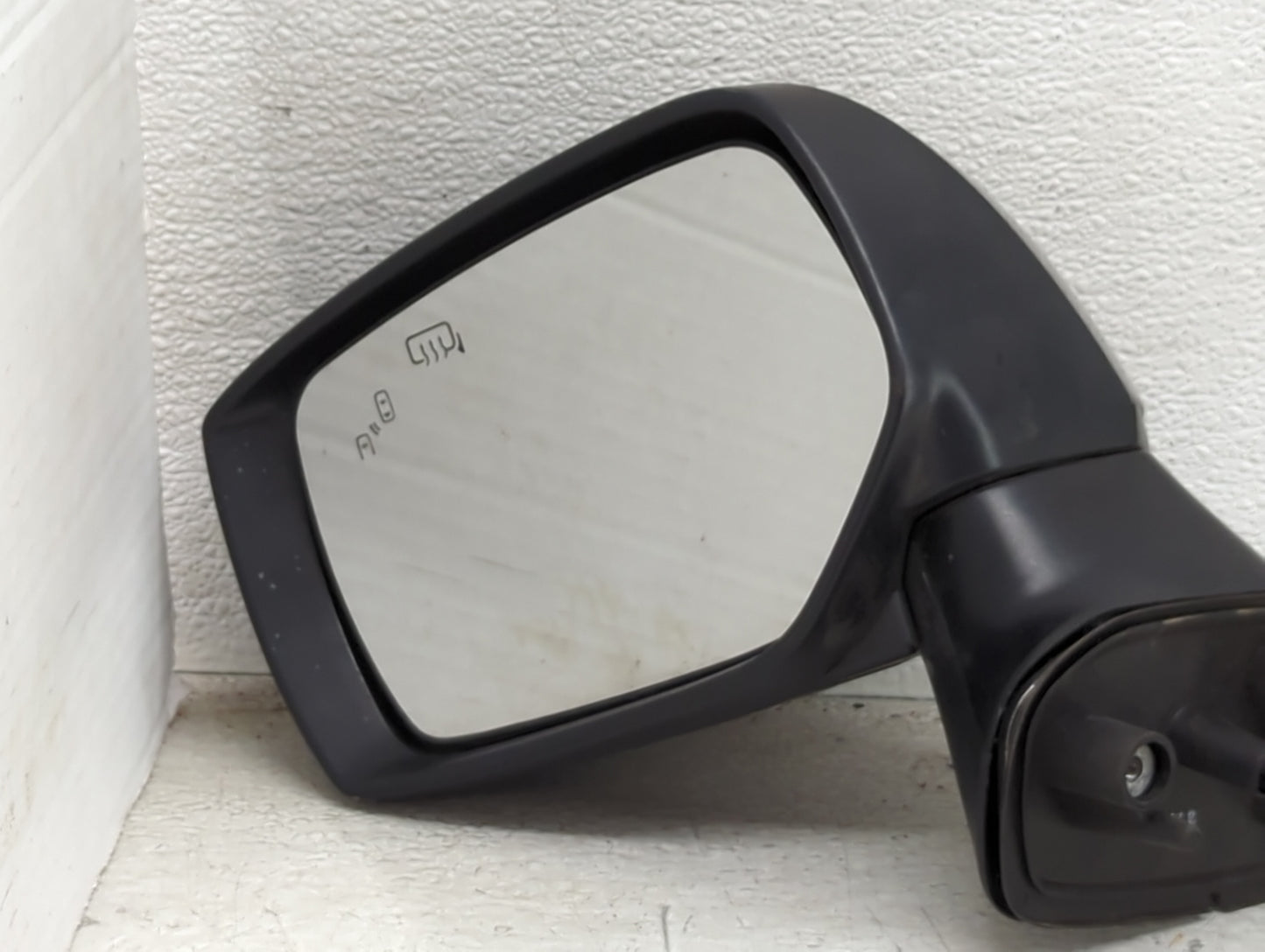 2015-2017 Subaru Legacy Driver Side View Mirror - Left Door Mirror OEM Used - Oemusedautoparts1.com