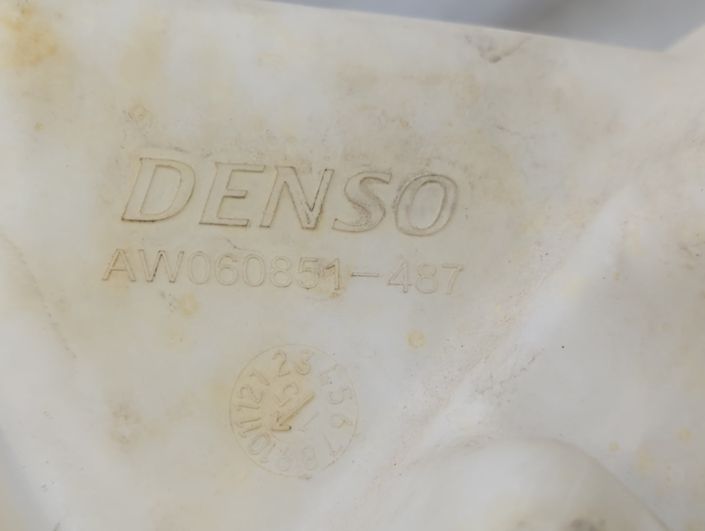 2015-2019 Subaru Legacy Windshield Washer Fluid Reservoir Bottle Oem 1465608 - Oemusedautoparts1.com