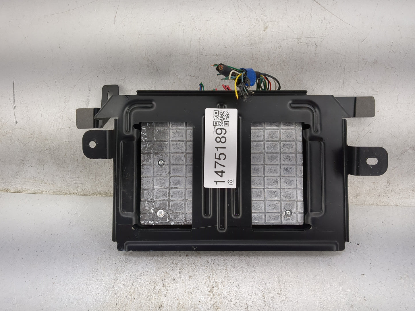 2015-2017 Subaru Legacy Radio Speaker Amplifier 86221al71b - Oemusedautoparts1.com