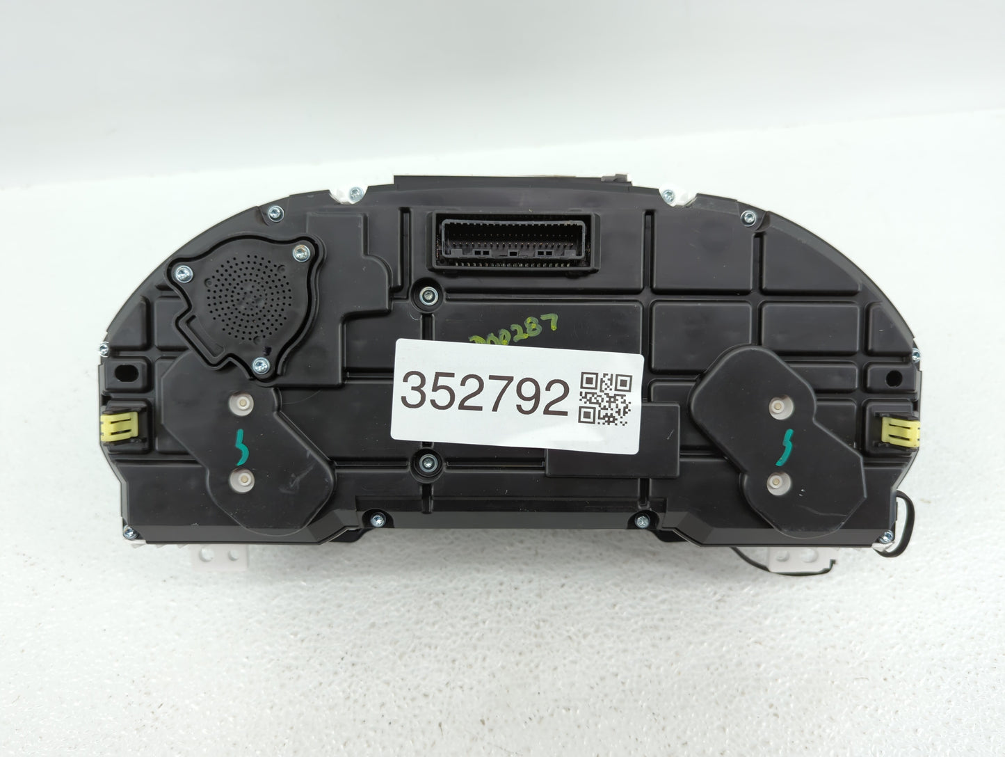 2016 Subaru Legacy Instrument Cluster Speedometer Gauges P/N:A2C96200902 A2C96200401 Fits OEM Used Auto Parts - Oemusedautop