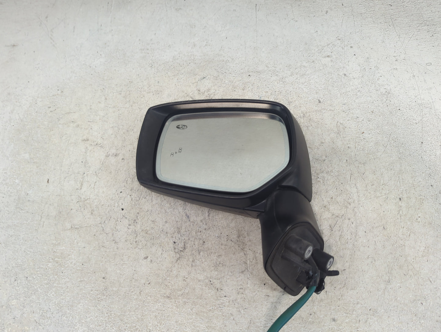 2015-2017 Subaru Legacy Driver Side View Mirror - Left Door Mirror OEM Used - Oemusedautoparts1.com