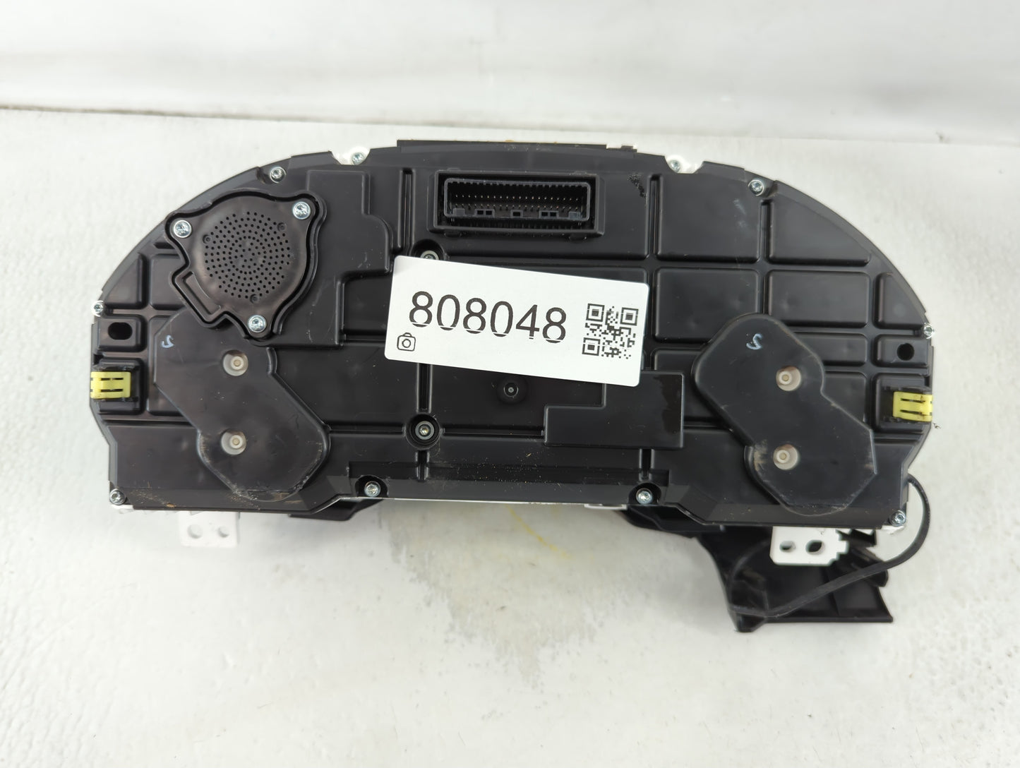 2016 Subaru Legacy Instrument Cluster Speedometer Gauges P/N:A02 235904, A2C96200401 Miles: Fits OEM Used Auto Parts - Oemus