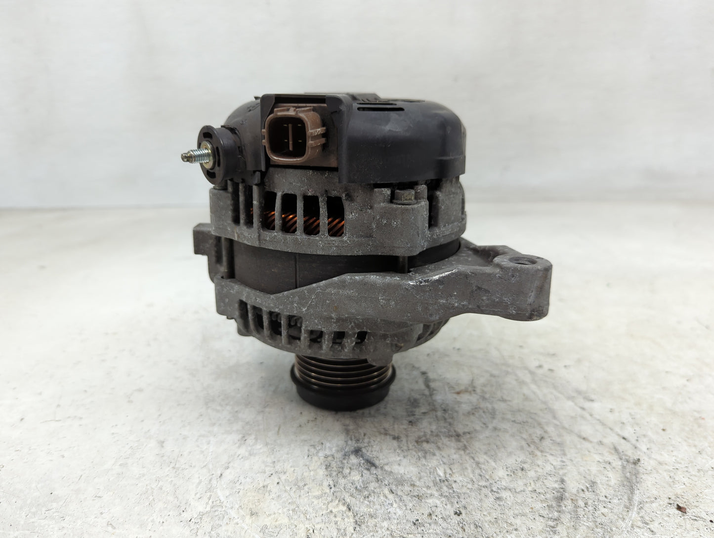 2015-2017 Toyota Camry Alternator Replacement Generator Charging Assembly Engine OEM P/N:104211-3541 27060-0V170 Fits OEM Us