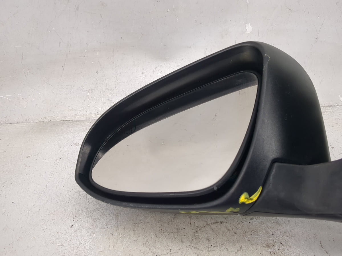 2014-2019 Toyota Corolla Driver Side View Mirror - Left Door Mirror OEM Used - Oemusedautoparts1.com