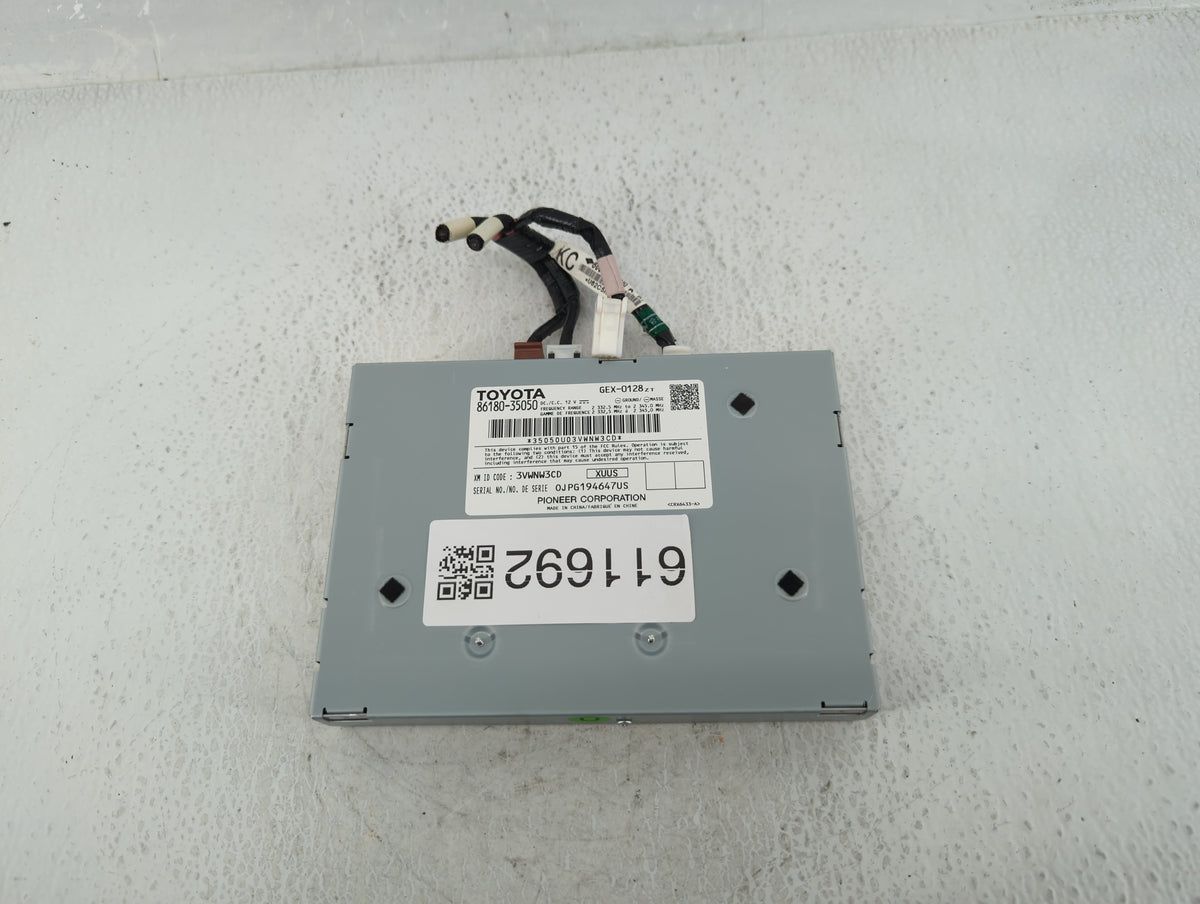 2014-2019 Toyota Corolla Am Fm Cd Player Radio Receiver 611692 - Oemusedautoparts1.com