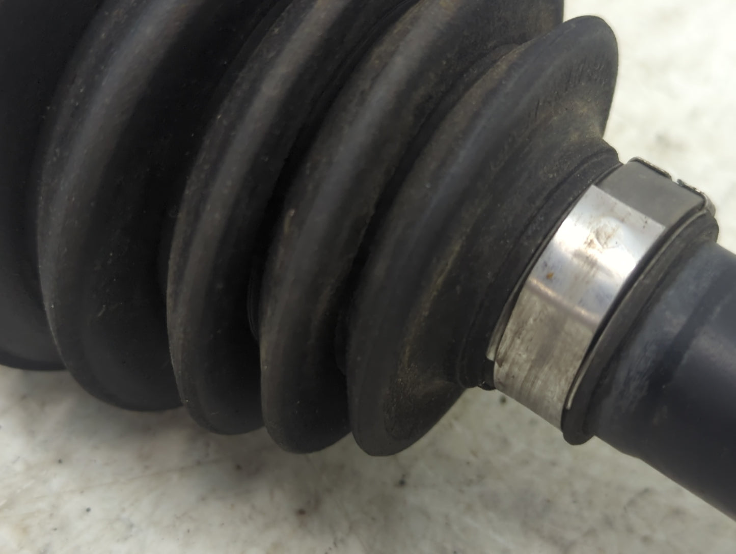 Toyota Prius Axle Shaft Front Passenger Cv C/v - Oemusedautoparts1.com