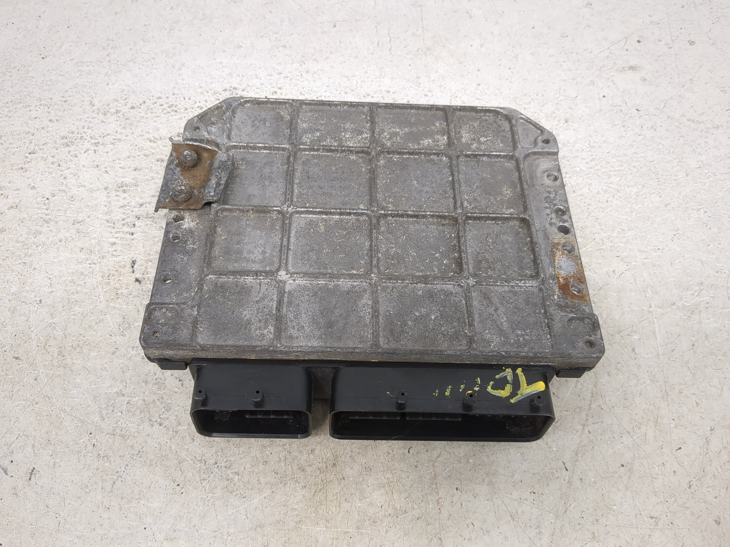2015-2016 Toyota Sienna PCM Engine Control Computer ECU ECM PCU OEM P/N:89661-08410 TN275600-3021 Fits Fits 2015 2016 OEM Us