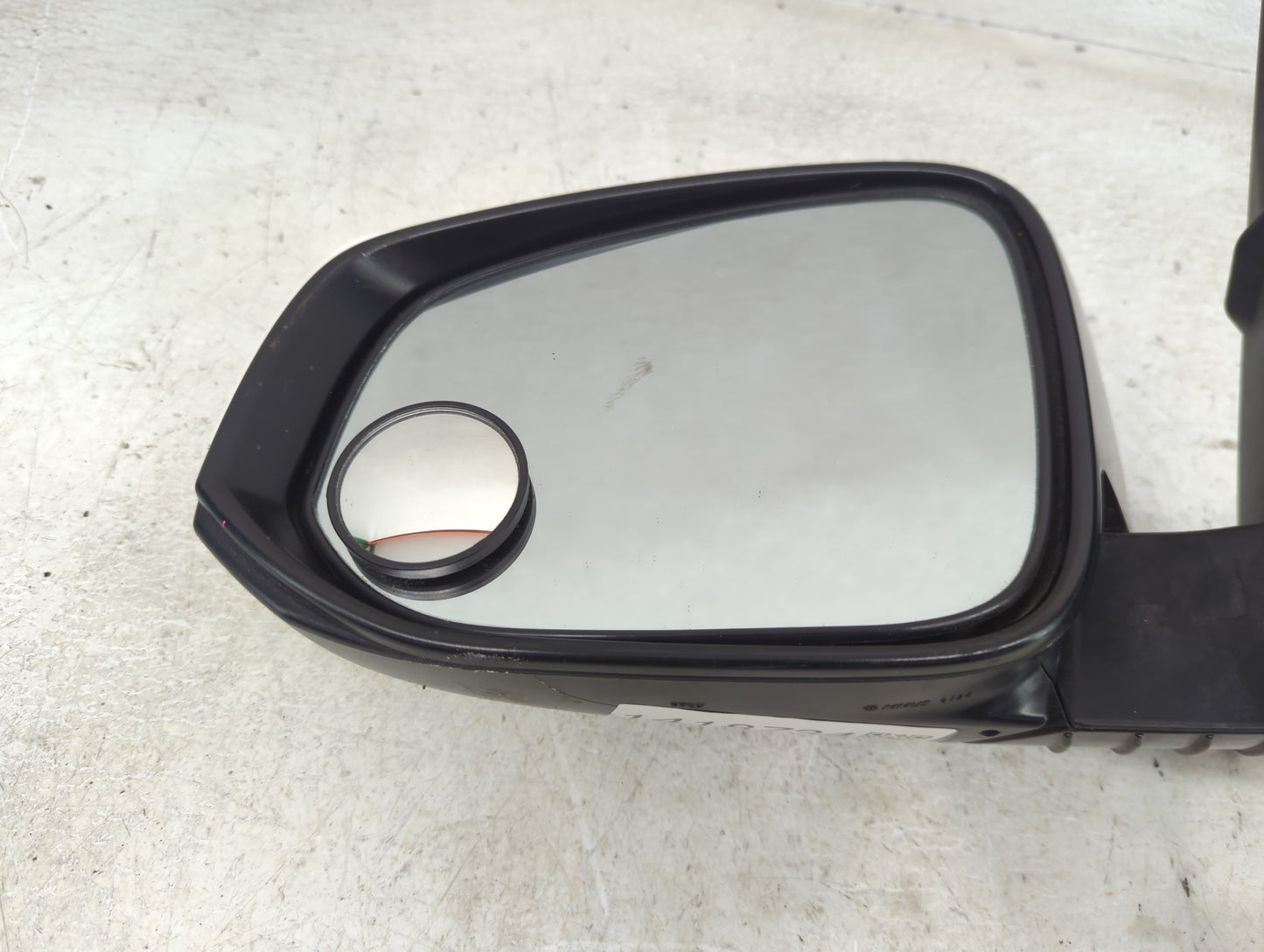 2016-2022 Toyota Tacoma Driver Side View Mirror - Left Door Mirror OEM Used - Oemusedautoparts1.com