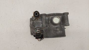 2016-2018 Toyota Tacoma Throttle Body P/N:22030-75040 Fits Fits 2016 2017 2018 OEM Used Auto Parts