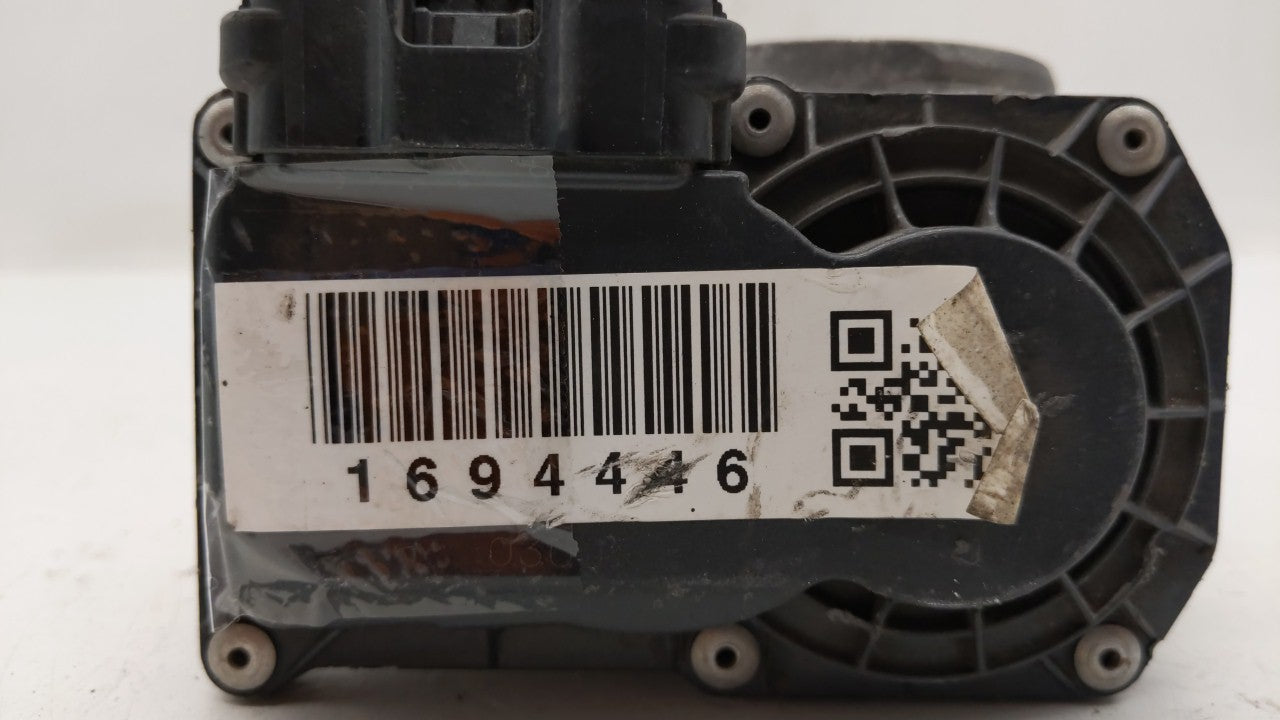 2016-2018 Toyota Tacoma Throttle Body P/N:22030-75040 Fits Fits 2016 2017 2018 OEM Used Auto Parts - Oemusedautoparts1.com