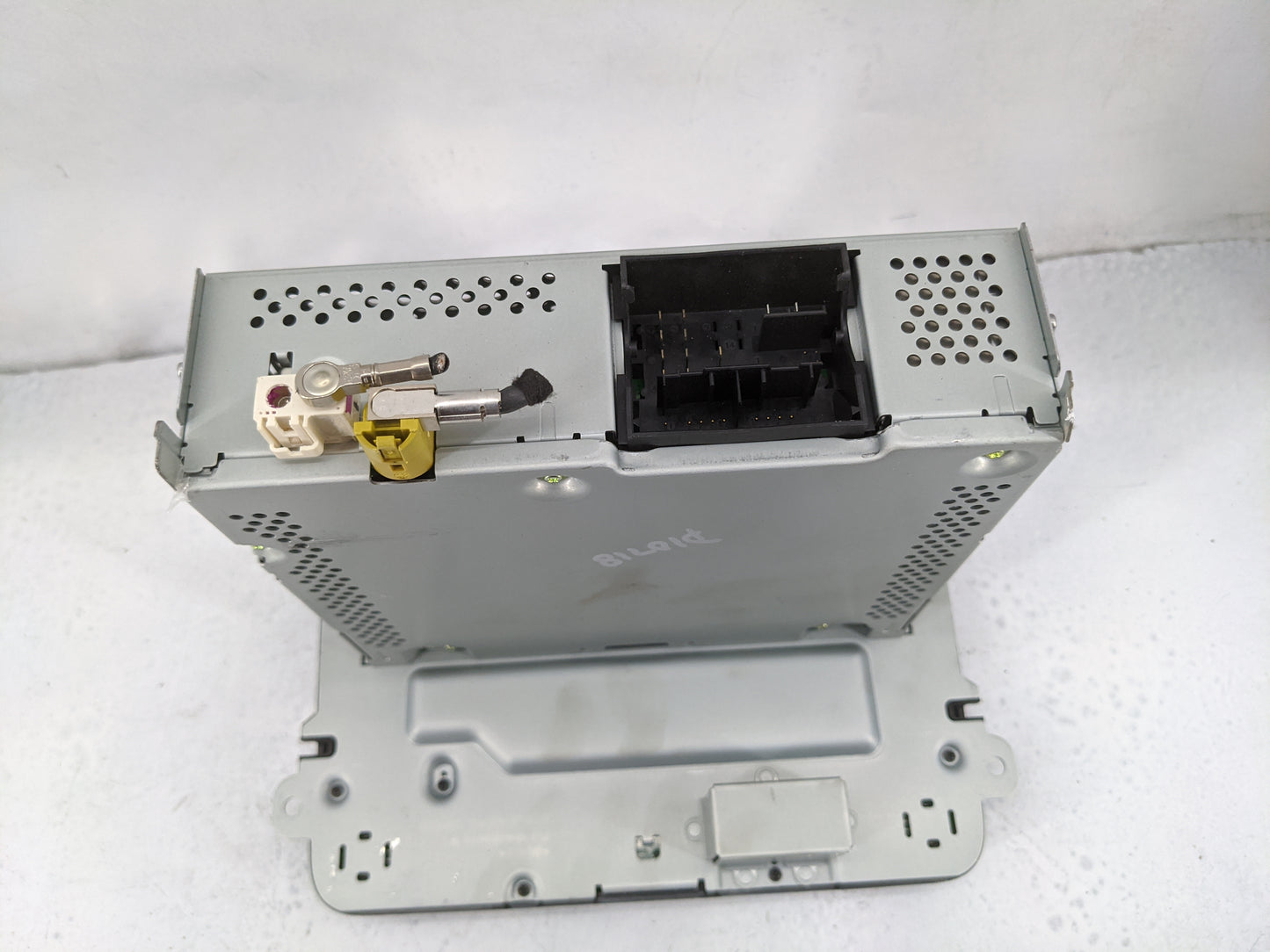 2013-2016 Volkswagen Beetle Radio AM FM Cd Player Receiver Replacement P/N:561035150 L56VW2 Fits Fits 2013 2014 2015 2016 20