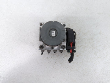 2015-2016 Volkswagen Golf Anti-Lock Brake ABS Pump Module Actuator OEM P/N:3Q0 614 517 T 3Q0907379P Fits Fits 2015 2016 2017 OEM Used Auto Parts
