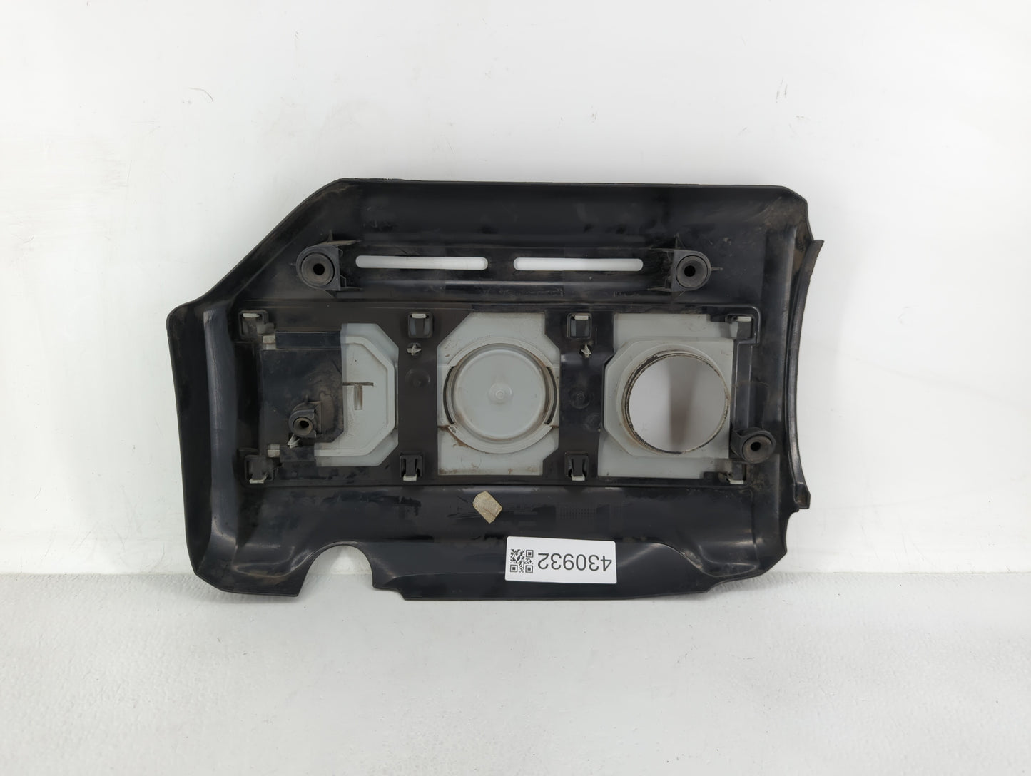 2016 Volkswagen Golf Engine Cover - Oemusedautoparts1.com
