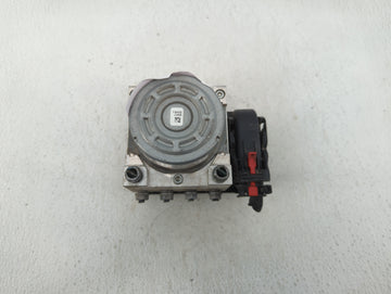 2015-2016 Volkswagen Golf Anti-Lock Brake ABS Pump Module Actuator OEM P/N:3Q0 614 517 T Fits Fits 2015 2016 2017 OEM Used Auto Parts