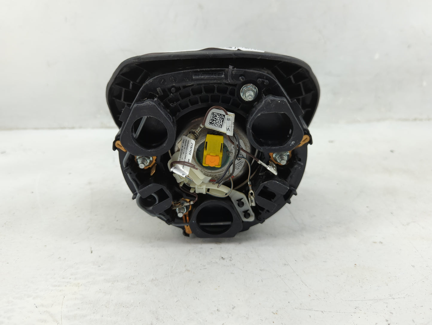 2015-2018 Volkswagen Jetta Air Bag Driver Left Steering Wheel Mounted P/N:5C6880201E Fits Fits 2015 2016 2017 2018 OEM Used