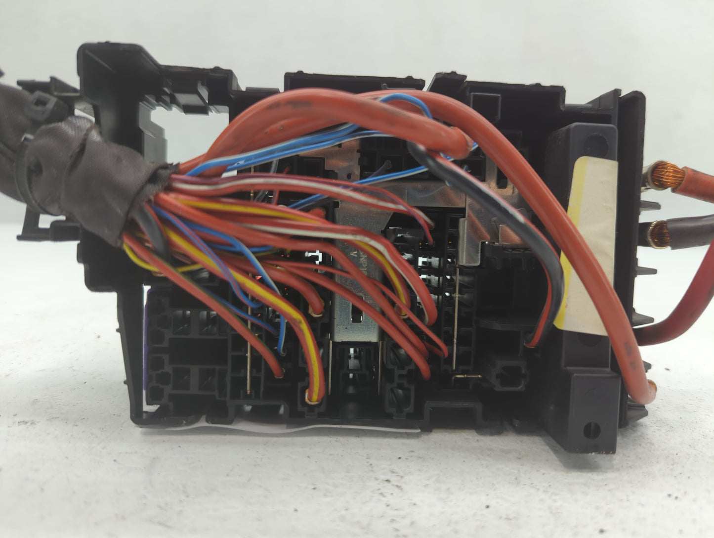 2015-2018 Volkswagen Jetta Fusebox Fuse Box Panel Relay Module P/N:1332016 Fits Fits 2015 2016 2017 2018 OEM Used Auto Parts