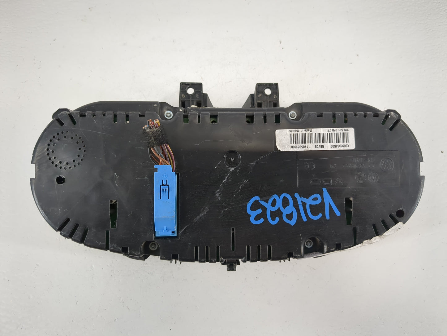 2016-2019 Volkswagen Passat Instrument Cluster Speedometer Gauges P/N:561 920 971 Fits Fits 2016 2017 2018 2019 OEM Used Aut