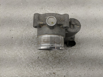 2014-2017 Volkswagen Passat Throttle Body P/N:06K 133 062 AG Fits Fits 2014 2015 2016 2017 OEM Used Auto Parts