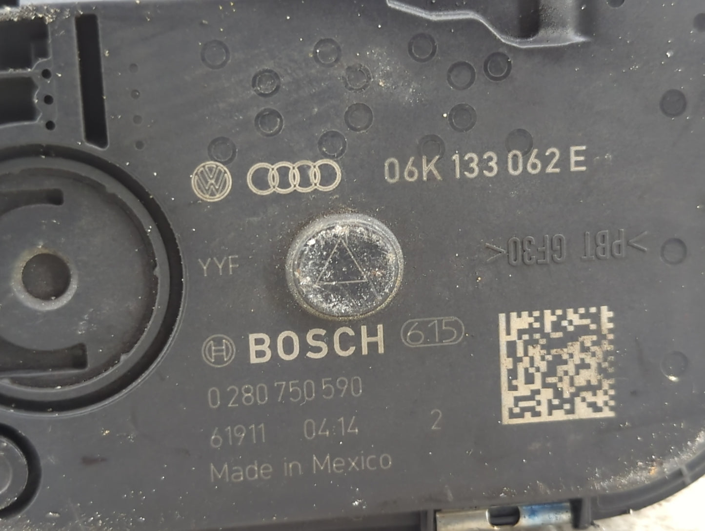2014-2017 Volkswagen Passat Throttle Body P/N:0280750590 06K133062E Fits Fits 2014 2015 2016 2017 OEM Used Auto Parts - Oemu