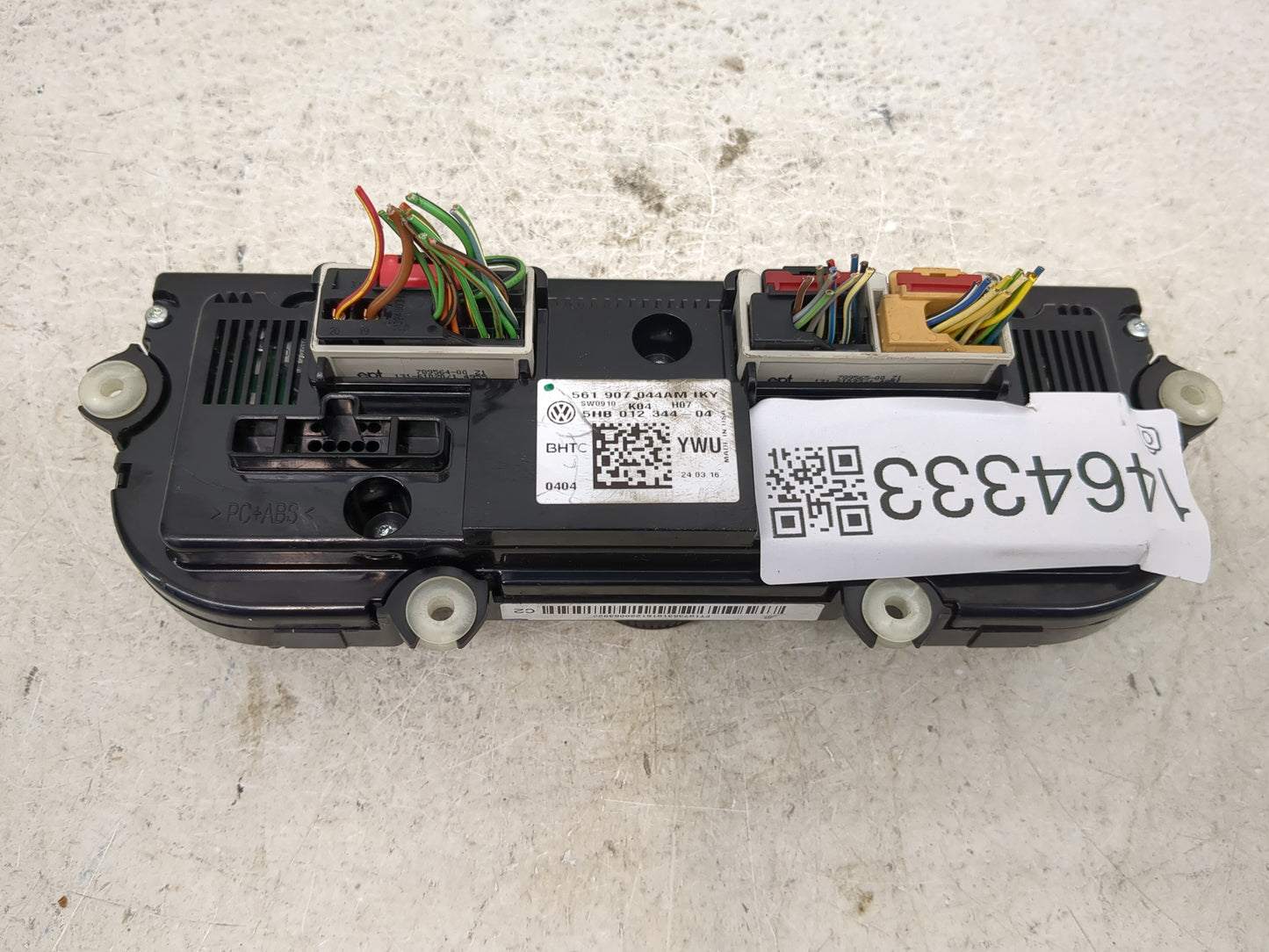 2016-2019 Volkswagen Passat Climate Control Module Temperature AC/Heater Replacement P/N:561 907 044 AM Fits OEM Used Auto P