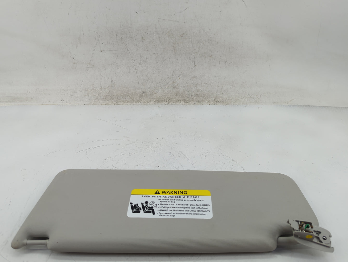 2009-2018 Volkswagen Tiguan Sun Visor Shade Replacement Passenger Right Mirror Fits OEM Used Auto Parts - Oemusedautoparts1.