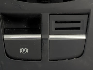 2015-2018 Audi A3 Radio AM FM Cd Player Receiver Replacement P/N:8V0919614BF 8V0927225C Fits Fits 2015 2016 2017 2018 OEM Used Auto Parts