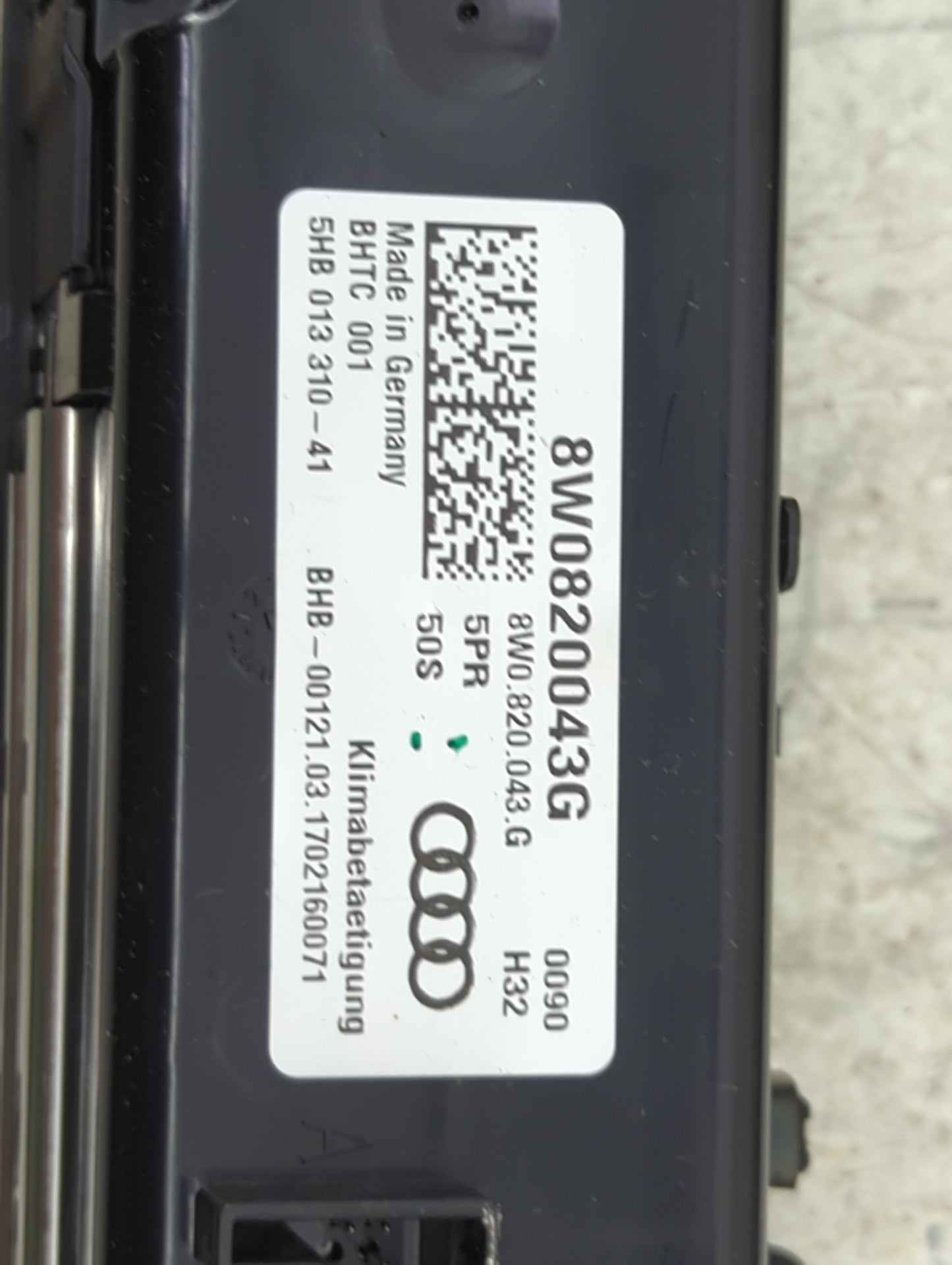 2017-2019 Audi A4 Climate Control Module Temperature AC/Heater Replacement P/N:8W0820043G 5HB01331041 Fits OEM Used Auto Par