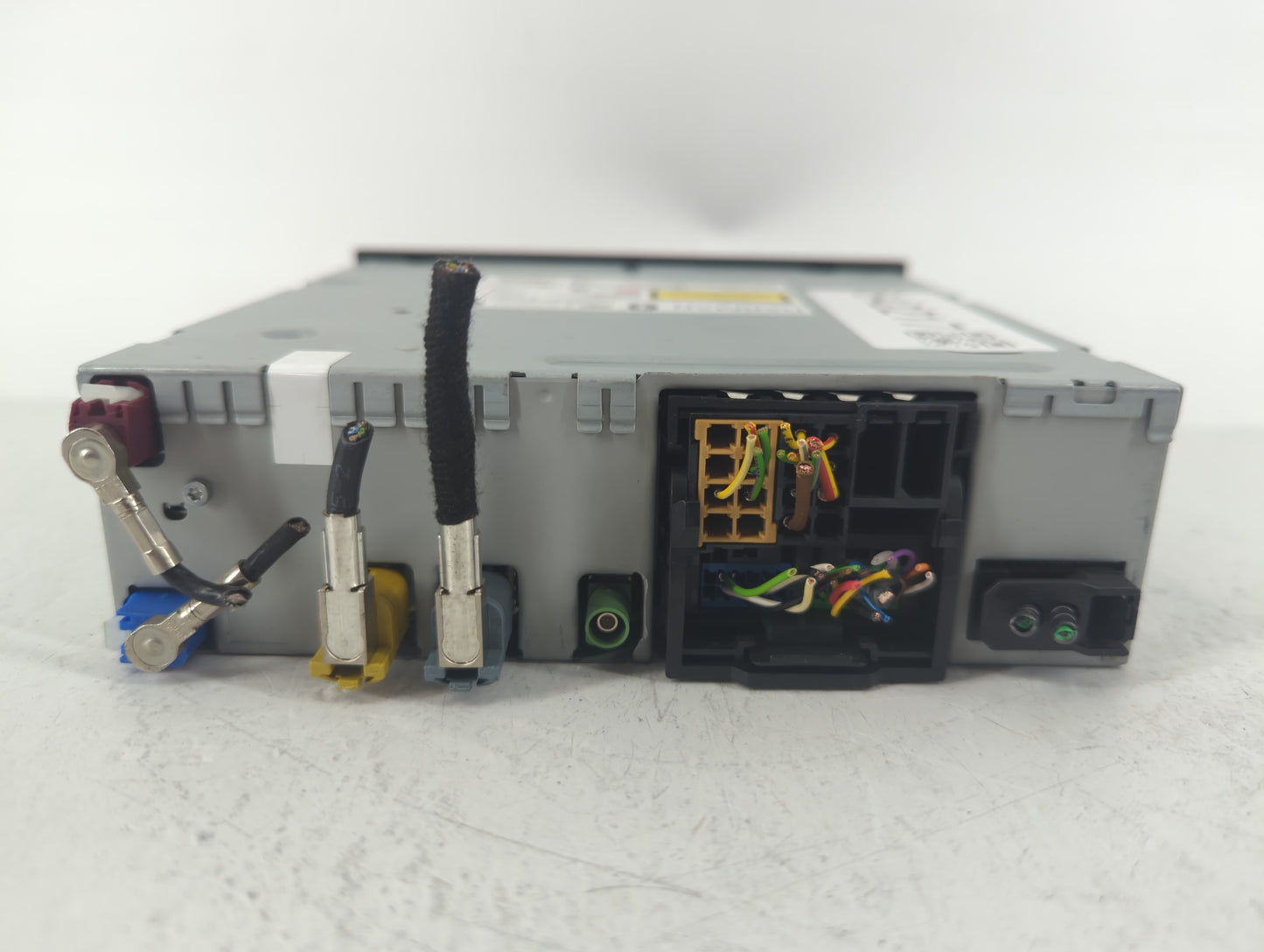 Audi A8 Am Fm Cd Player Radio Receiver - Oemusedautoparts1.com