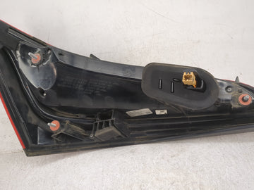 2013-2017 Audi Q5 Tail Light Assembly Passenger Right OEM P/N:21240202 8R0 945 094 D Fits Fits 2013 2014 2015 2016 2017 OEM Used Auto Parts
