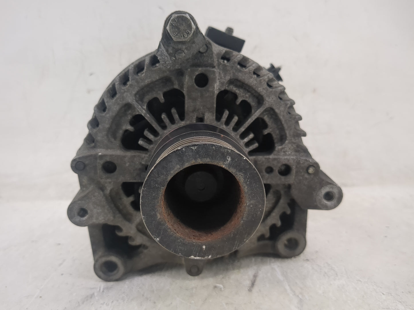 2017-2019 Bmw 330i Alternator Replacement Generator Charging Assembly Engine OEM P/N:104211-0590 104211-0591 Fits OEM Used A