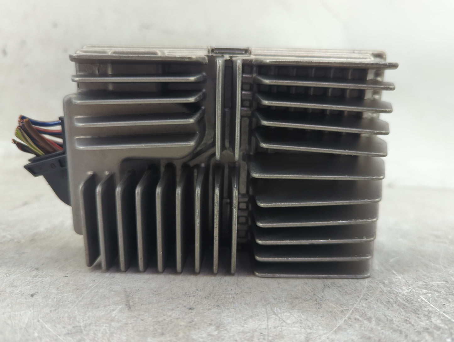 2017-2019 Bmw 330i Radio Speaker Amplifier 1456136 - Oemusedautoparts1.com