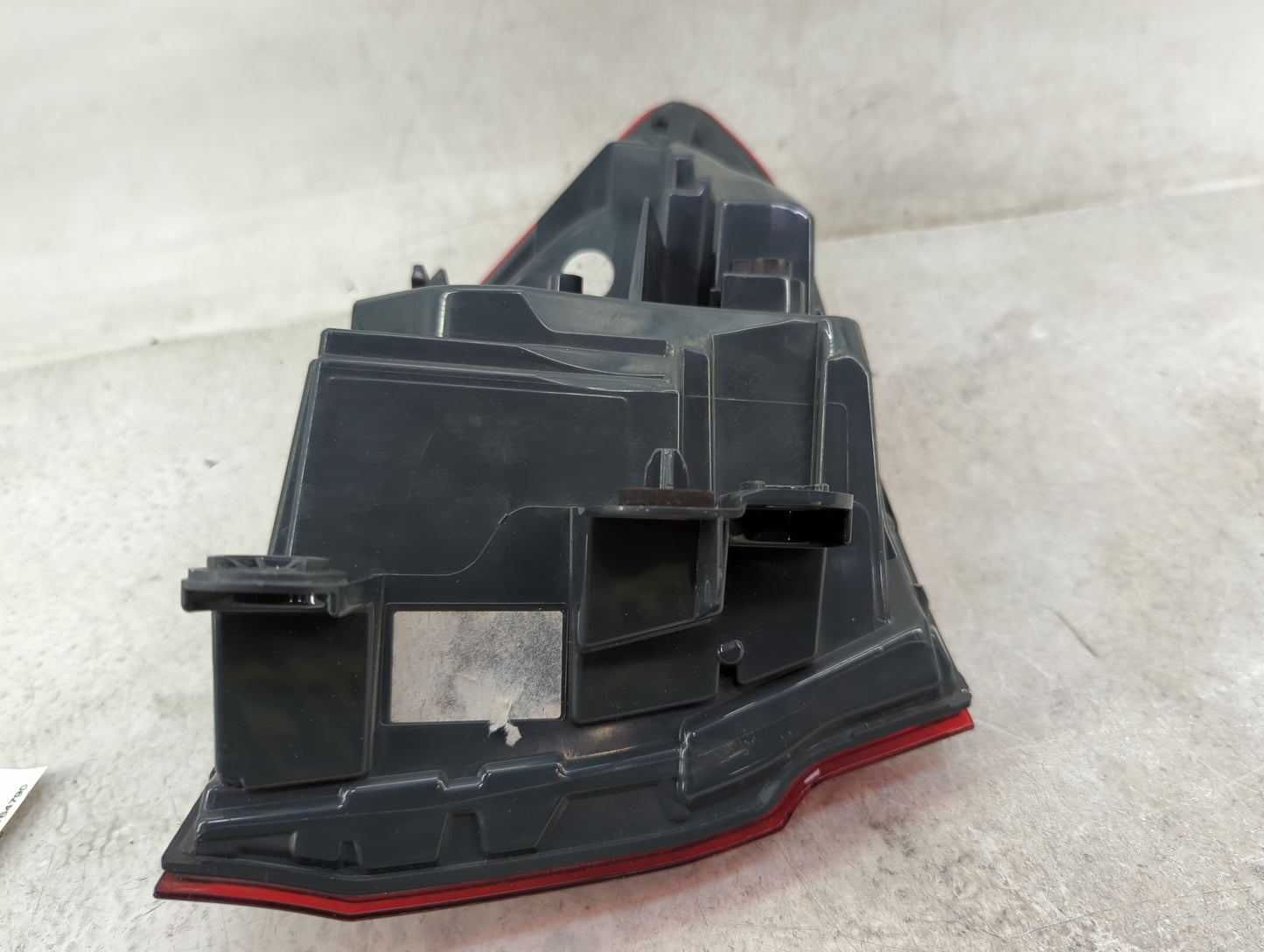 2017-2018 Bmw 330i Tail Light Assembly Passenger Right OEM P/N:199525 Fits Fits 2016 2017 2018 OEM Used Auto Parts - Oemused