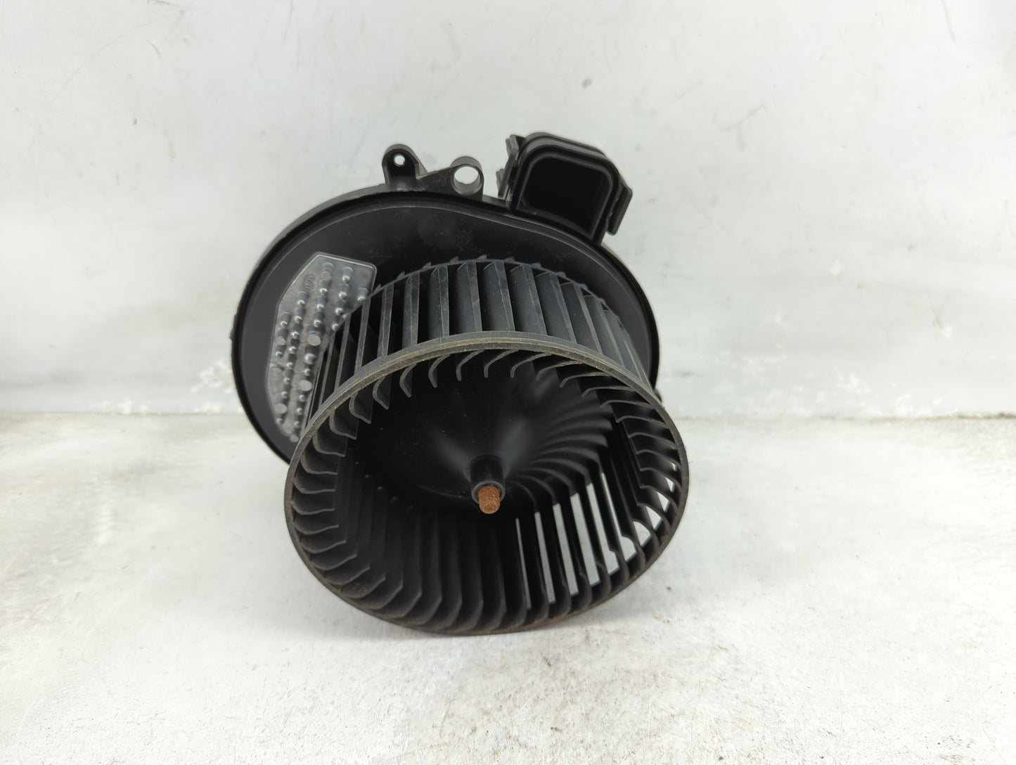 2017-2019 Bmw 330i Heater AC Blower Motor P/N:9319919-01 T954493-A Fits Fits 2012 2013 2014 2015 2016 2017 2018 2019 2020 20