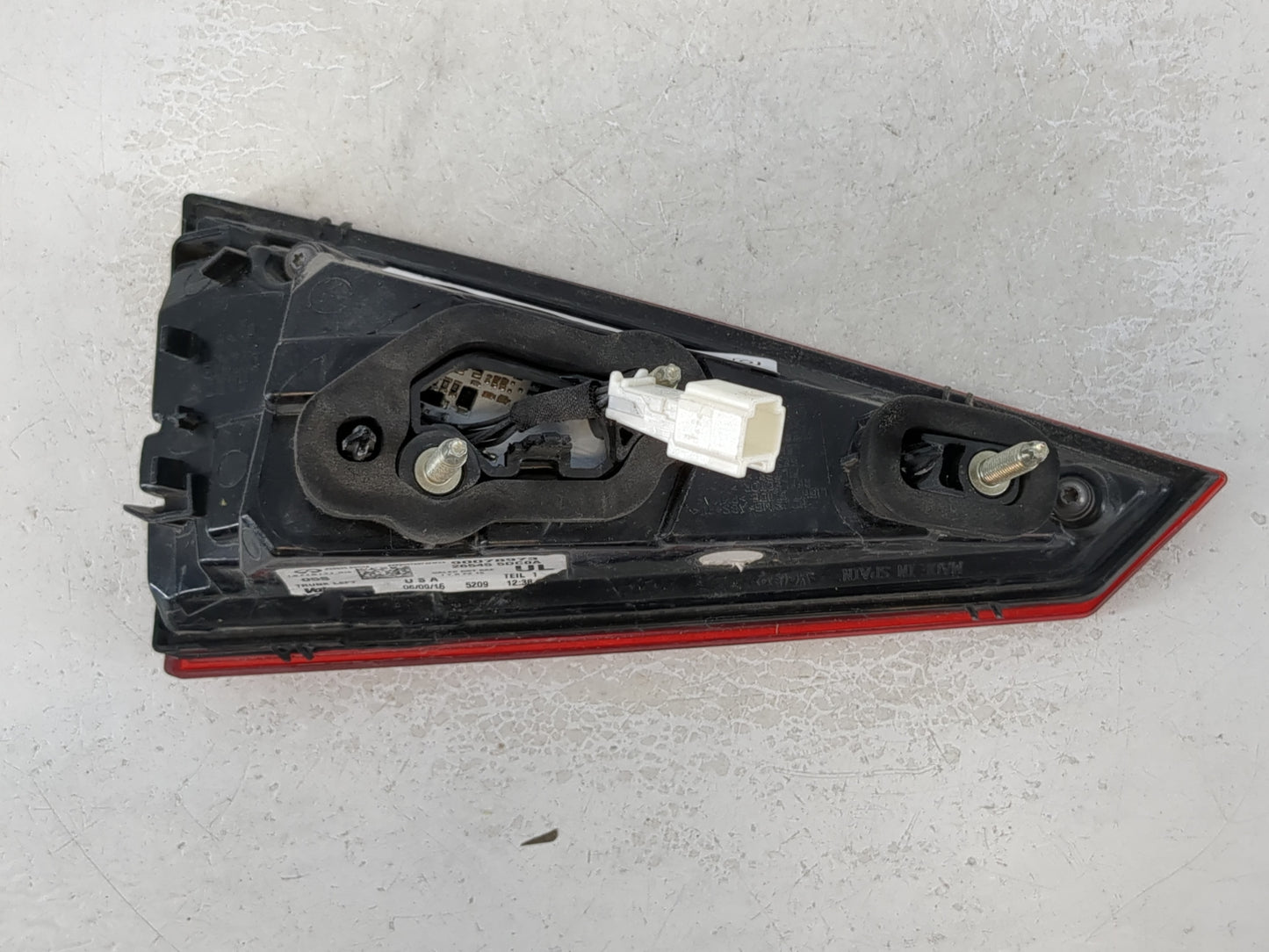2013-2017 Buick Enclave Tail Light Assembly Driver Left OEM P/N:26545 5DC0A Fits Fits 2013 2014 2015 2016 2017 OEM Used Auto