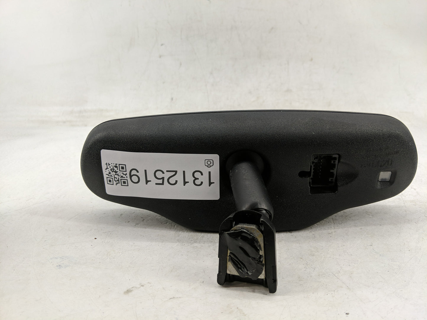 2009-2017 Buick Enclave Interior Rear View Mirror Replacement OEM P/N:23346620 Fits OEM Used Auto Parts - Oemusedautoparts1.