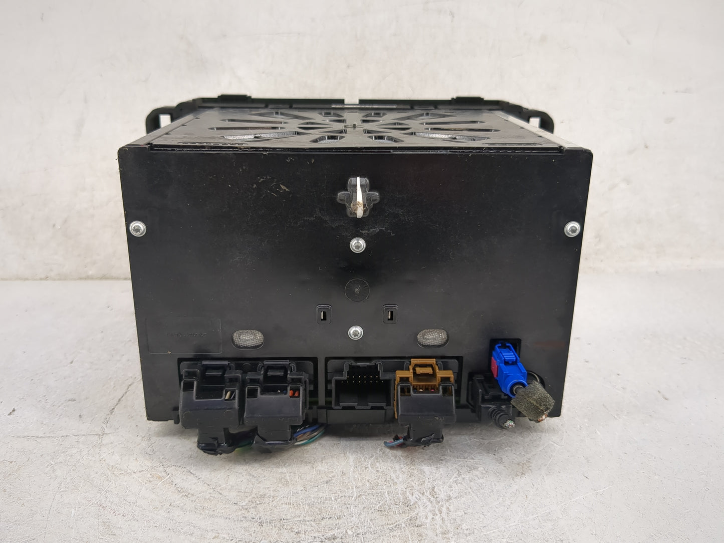 2016-2017 Buick Enclave Radio AM FM Cd Player Receiver Replacement P/N:84082783 28536253, L2C0050TR Fits Fits 2016 2017 OEM